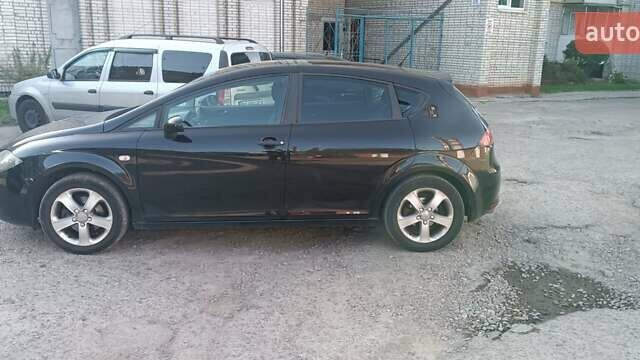 Чорний Сеат Leon, об'ємом двигуна 1.4 л та пробігом 230 тис. км за 5850 $, фото 1 на Automoto.ua