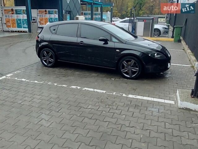 Чорний Сеат Leon, об'ємом двигуна 1.98 л та пробігом 276 тис. км за 6500 $, фото 1 на Automoto.ua