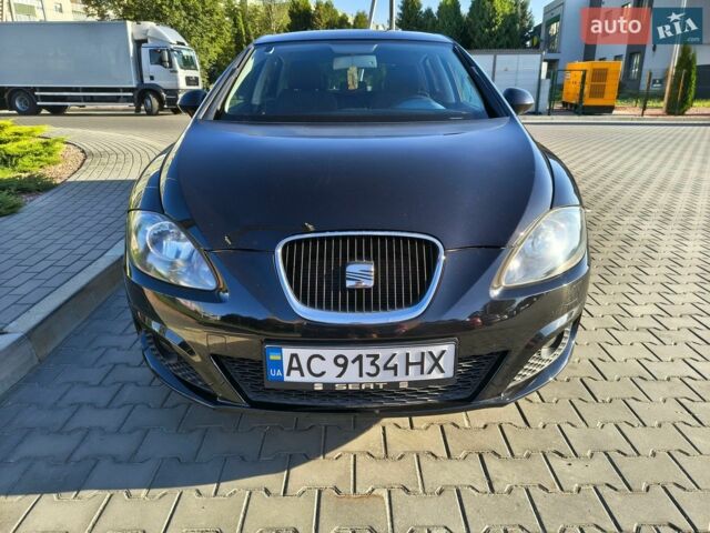Чорний Сеат Leon, об'ємом двигуна 1.39 л та пробігом 240 тис. км за 6050 $, фото 1 на Automoto.ua