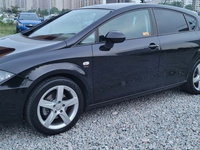 Чорний Сеат Leon, об'ємом двигуна 1.8 л та пробігом 206 тис. км за 7900 $, фото 1 на Automoto.ua