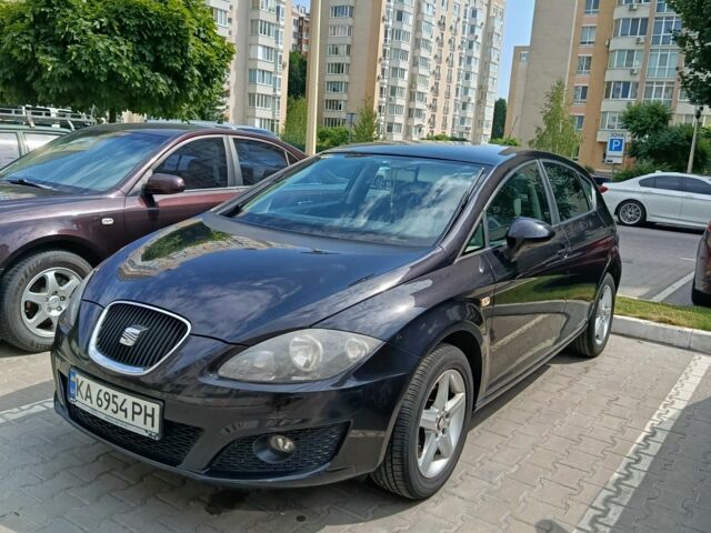 Черный Сеат Леон, объемом двигателя 1.4 л и пробегом 102 тыс. км за 6992 $, фото 1 на Automoto.ua