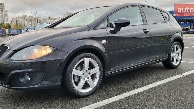 Сеат Леон 2011 в Киеве на Automoto.ua Черный Сеат Леон, объемом двигателя 1.8 л и пробегом 200 тыс. км за 8500 $, фото 1 на Automoto.ua