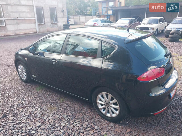 Чорний Сеат Leon, об'ємом двигуна 1.2 л та пробігом 212 тис. км за 5900 $, фото 1 на Automoto.ua