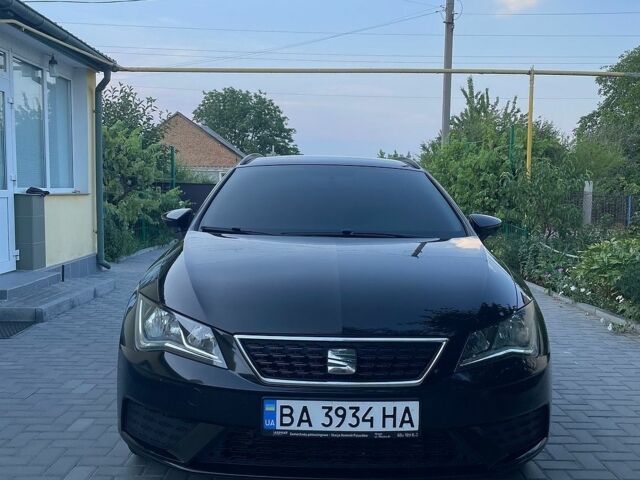 Чорний Сеат Leon, об'ємом двигуна 1.6 л та пробігом 207 тис. км за 12799 $, фото 1 на Automoto.ua