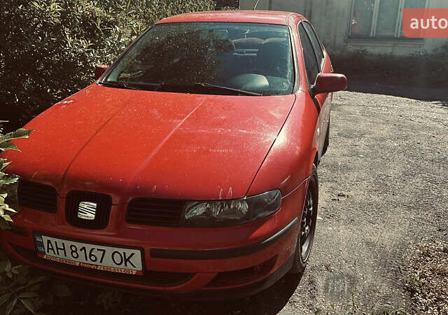 Красный Сеат Леон, объемом двигателя 1.4 л и пробегом 245 тыс. км за 2850 $, фото 1 на Automoto.ua