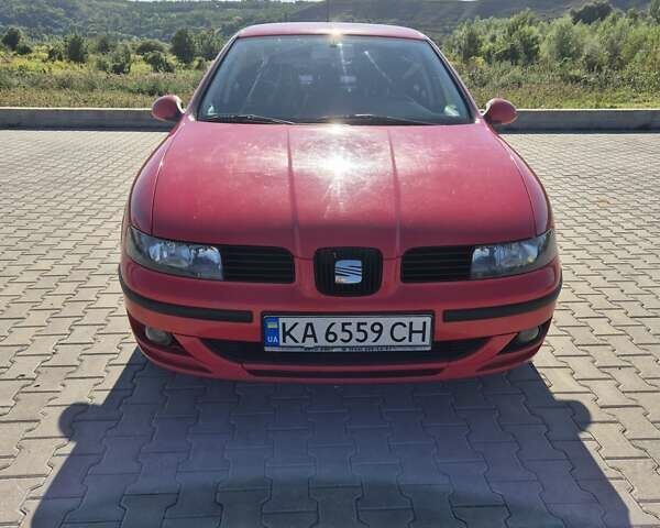 Красный Сеат Леон, объемом двигателя 1.6 л и пробегом 162 тыс. км за 4200 $, фото 1 на Automoto.ua