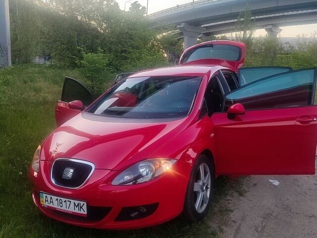 Красный Сеат Леон, объемом двигателя 1.6 л и пробегом 193 тыс. км за 5300 $, фото 1 на Automoto.ua