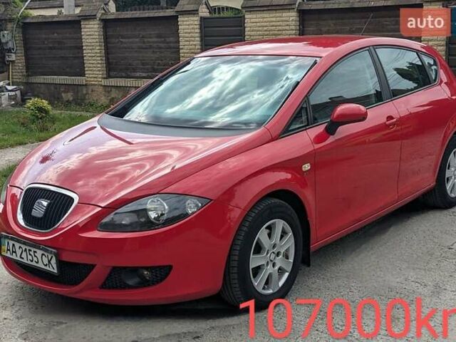 Красный Сеат Леон, объемом двигателя 2 л и пробегом 99 тыс. км за 5099 $, фото 1 на Automoto.ua
