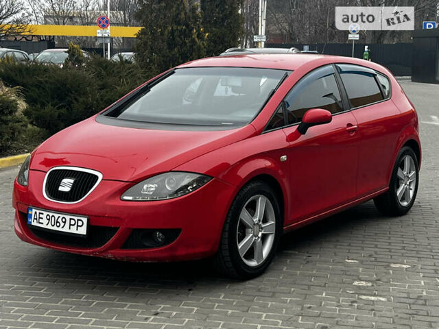 Червоний Сеат Leon, об'ємом двигуна 1.6 л та пробігом 298 тис. км за 4499 $, фото 1 на Automoto.ua