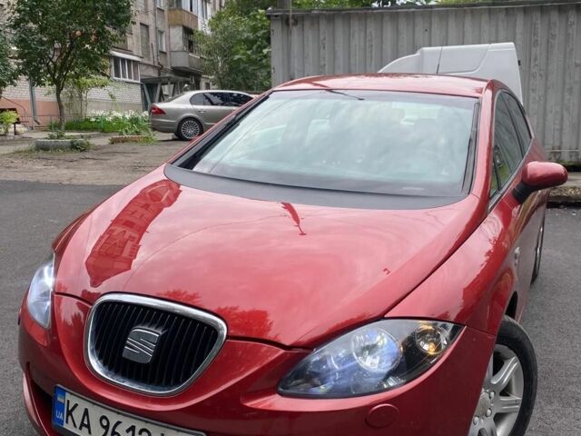 Красный Сеат Леон, объемом двигателя 2 л и пробегом 220 тыс. км за 4924 $, фото 1 на Automoto.ua