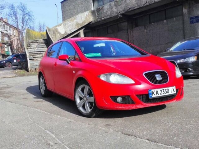 Червоний Сеат Leon, об'ємом двигуна 1.98 л та пробігом 225 тис. км за 4800 $, фото 1 на Automoto.ua