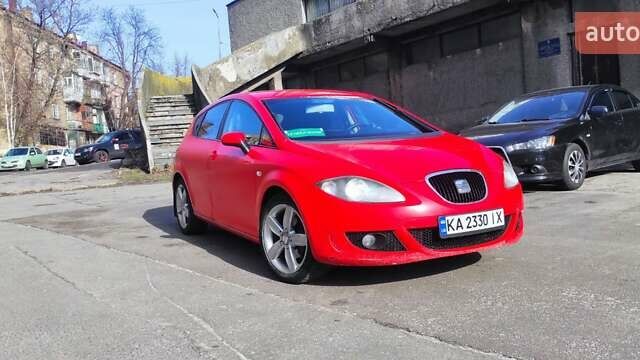 Красный Сеат Леон, объемом двигателя 1.98 л и пробегом 225 тыс. км за 4800 $, фото 1 на Automoto.ua