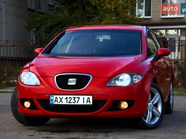 Сеат Леон 2008 в Павлограде на Automoto.ua Красный Сеат Леон, объемом двигателя 2 л и пробегом 206 тыс. км за 6300 $, фото 1 на Automoto.ua