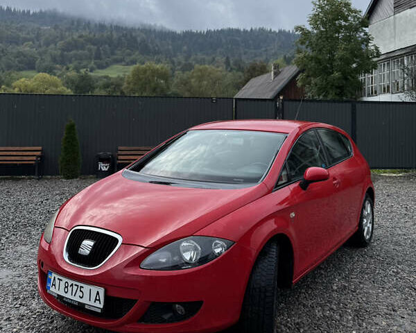Червоний Сеат Leon, об'ємом двигуна 1.39 л та пробігом 212 тис. км за 4999 $, фото 1 на Automoto.ua