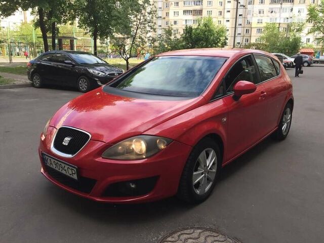 Червоний Сеат Leon, об'ємом двигуна 1.4 л та пробігом 220 тис. км за 5950 $, фото 1 на Automoto.ua