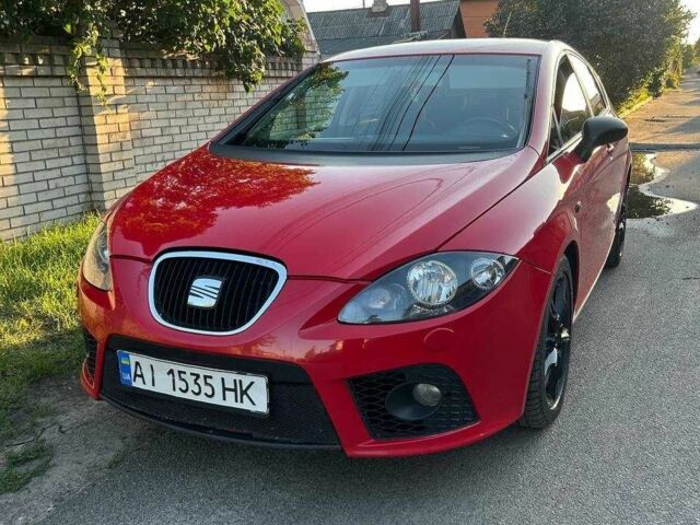 Червоний Сеат Leon, об'ємом двигуна 2 л та пробігом 280 тис. км за 6800 $, фото 1 на Automoto.ua