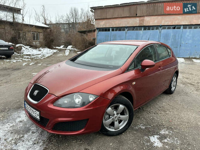 Красный Сеат Леон, объемом двигателя 1.9 л и пробегом 245 тыс. км за 6400 $, фото 1 на Automoto.ua
