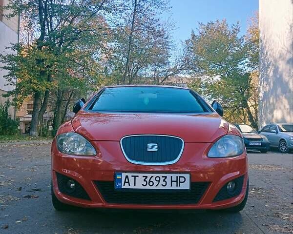Червоний Сеат Leon, об'ємом двигуна 1.6 л та пробігом 212 тис. км за 6900 $, фото 1 на Automoto.ua