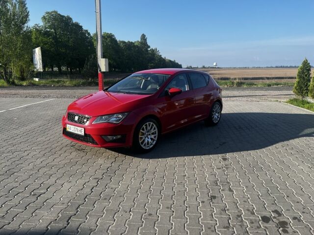 Червоний Сеат Leon, об'ємом двигуна 1.8 л та пробігом 247 тис. км за 11199 $, фото 1 на Automoto.ua