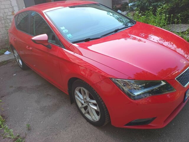 Красный Сеат Леон, объемом двигателя 1.6 л и пробегом 243 тыс. км за 9000 $, фото 1 на Automoto.ua