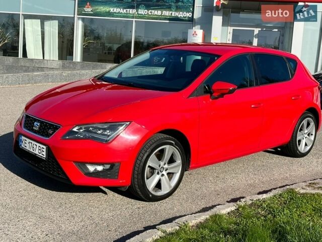 Красный Сеат Леон, объемом двигателя 1.97 л и пробегом 171 тыс. км за 12500 $, фото 1 на Automoto.ua