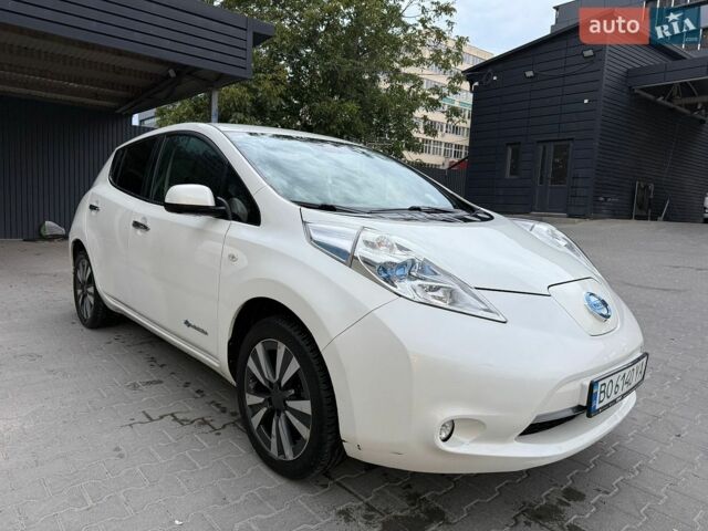 Червоний Сеат Leon, об'ємом двигуна 1.6 л та пробігом 235 тис. км за 9500 $, фото 1 на Automoto.ua