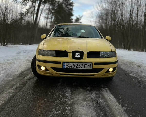 Желтый Сеат Леон, объемом двигателя 1.6 л и пробегом 335 тыс. км за 2999 $, фото 1 на Automoto.ua