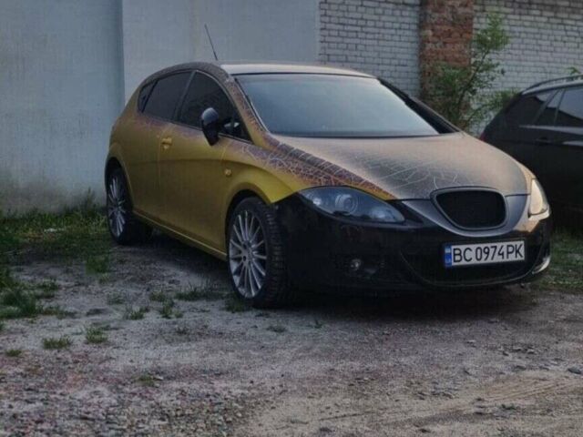 Желтый Сеат Леон, объемом двигателя 2 л и пробегом 210 тыс. км за 4300 $, фото 1 на Automoto.ua
