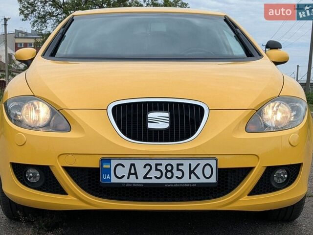 Желтый Сеат Леон, объемом двигателя 1.6 л и пробегом 182 тыс. км за 6100 $, фото 1 на Automoto.ua