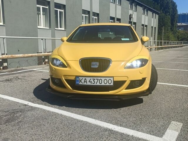 Жовтий Сеат Leon, об'ємом двигуна 2 л та пробігом 238 тис. км за 5200 $, фото 1 на Automoto.ua