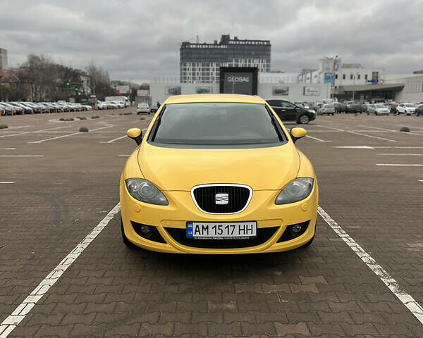 Жовтий Сеат Leon, об'ємом двигуна 2 л та пробігом 84 тис. км за 9400 $, фото 1 на Automoto.ua