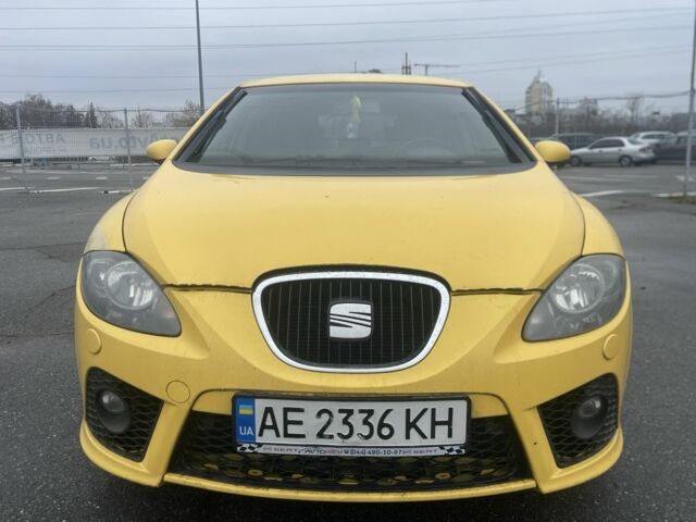 Желтый Сеат Леон, объемом двигателя 2 л и пробегом 180 тыс. км за 3949 $, фото 1 на Automoto.ua