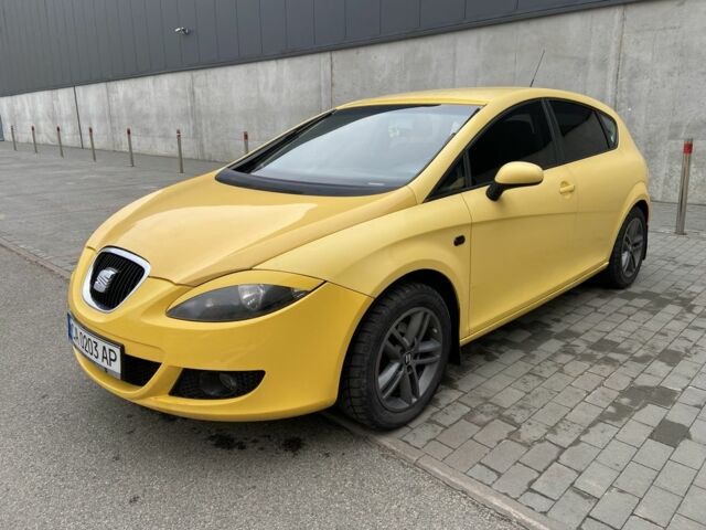 Жовтий Сеат Leon, об'ємом двигуна 1.6 л та пробігом 350 тис. км за 4200 $, фото 1 на Automoto.ua