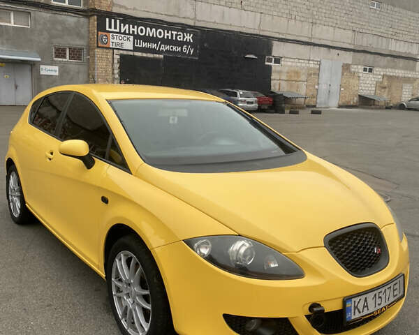 Желтый Сеат Леон, объемом двигателя 2 л и пробегом 197 тыс. км за 5300 $, фото 1 на Automoto.ua