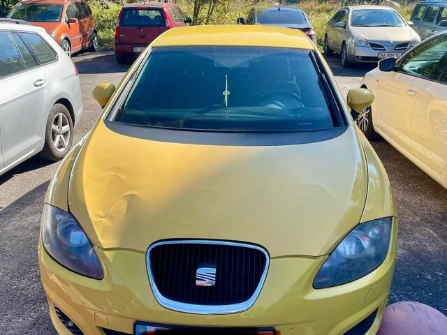 Жовтий Сеат Leon, об'ємом двигуна 1.8 л та пробігом 214 тис. км за 6500 $, фото 1 на Automoto.ua