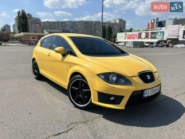 Желтый Сеат Леон, объемом двигателя 1.6 л и пробегом 181 тыс. км за 7500 $, фото 1 на Automoto.ua