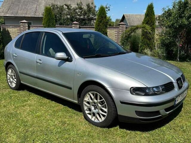Сірий Сеат Leon, об'ємом двигуна 1.6 л та пробігом 265 тис. км за 3200 $, фото 1 на Automoto.ua