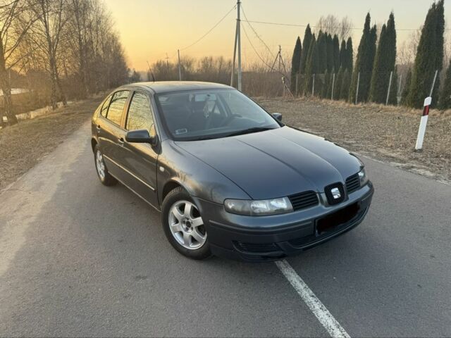 Сірий Сеат Leon, об'ємом двигуна 1.9 л та пробігом 300 тис. км за 1450 $, фото 1 на Automoto.ua