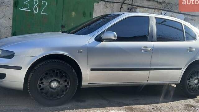 Серый Сеат Леон, объемом двигателя 1.4 л и пробегом 225 тыс. км за 5450 $, фото 1 на Automoto.ua