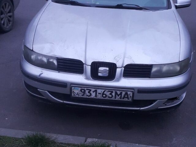 Сірий Сеат Leon, об'ємом двигуна 0 л та пробігом 350 тис. км за 1300 $, фото 1 на Automoto.ua