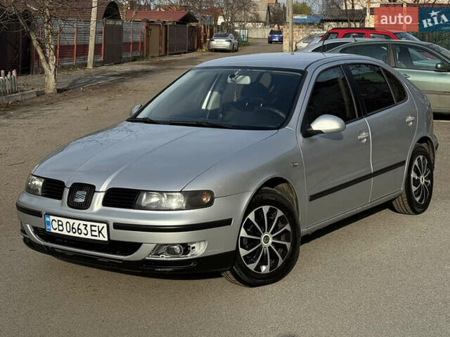 Серый Сеат Леон, объемом двигателя 1.8 л и пробегом 270 тыс. км за 4200 $, фото 1 на Automoto.ua