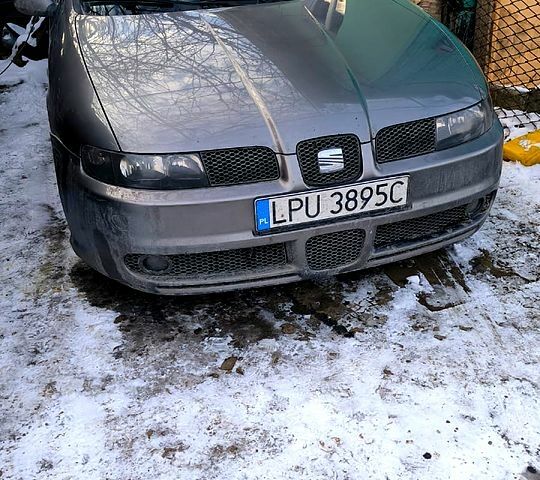 Серый Сеат Леон, объемом двигателя 1.9 л и пробегом 314 тыс. км за 1200 $, фото 1 на Automoto.ua