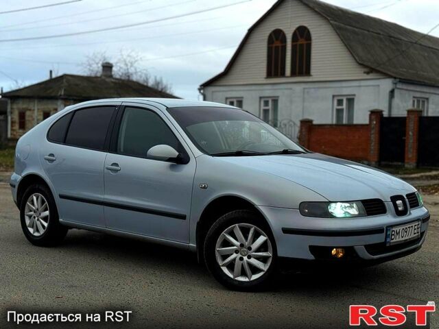 Серый Сеат Леон, объемом двигателя 1.6 л и пробегом 170 тыс. км за 3700 $, фото 1 на Automoto.ua