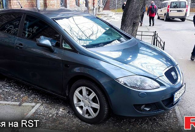 Серый Сеат Леон, объемом двигателя 2 л и пробегом 270 тыс. км за 4700 $, фото 1 на Automoto.ua