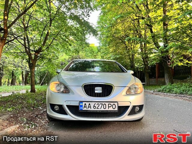 Серый Сеат Леон, объемом двигателя 1.6 л и пробегом 283 тыс. км за 3999 $, фото 1 на Automoto.ua