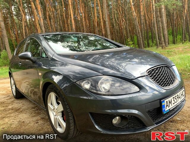 Сірий Сеат Leon, об'ємом двигуна 2 л та пробігом 280 тис. км за 5100 $, фото 1 на Automoto.ua