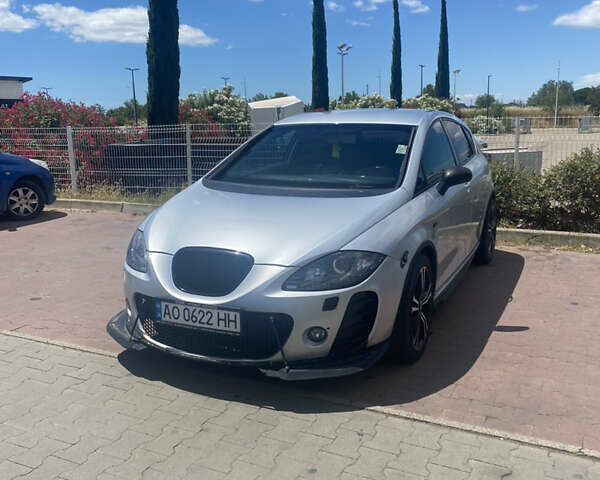 Серый Сеат Леон, объемом двигателя 2 л и пробегом 480 тыс. км за 7429 $, фото 1 на Automoto.ua