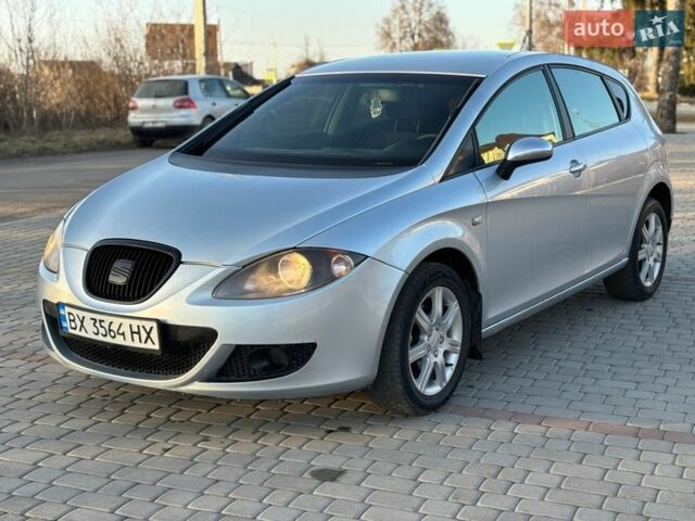 Сірий Сеат Leon, об'ємом двигуна 1.6 л та пробігом 223 тис. км за 4550 $, фото 1 на Automoto.ua