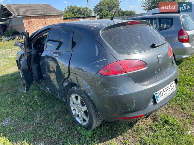 Сірий Сеат Leon, об'ємом двигуна 1.6 л та пробігом 300 тис. км за 1499 $, фото 1 на Automoto.ua