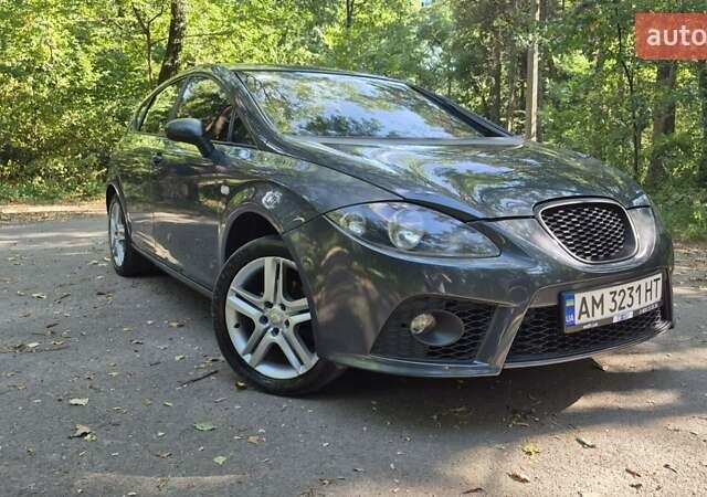 Сірий Сеат Leon, об'ємом двигуна 1.9 л та пробігом 206 тис. км за 5100 $, фото 1 на Automoto.ua
